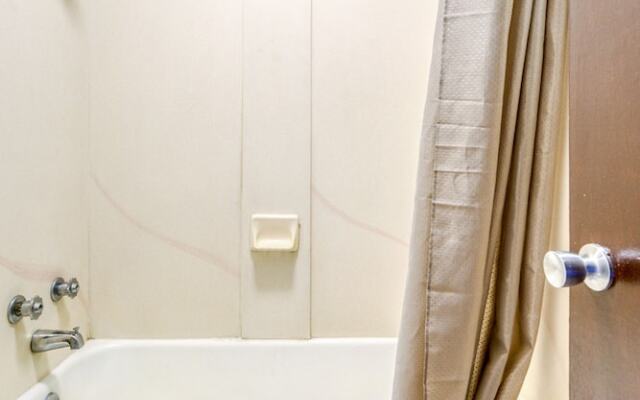 Super 8 - North Lima OH