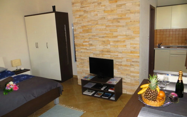 Guesthouse F&R