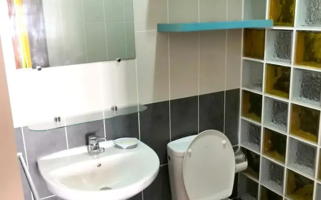Studio in Salazie, With Furnished Garden and Wifi