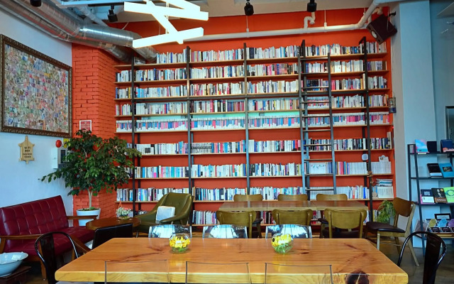 Andong Poong-gyung HOSTEL n LIBRARY