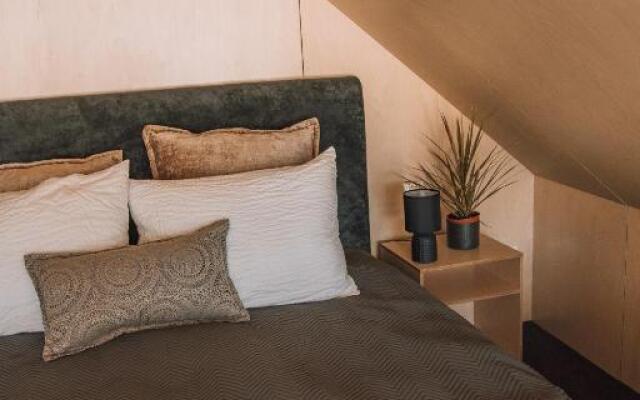 PullanHouse Laima - small and cosy lakeside holiday house