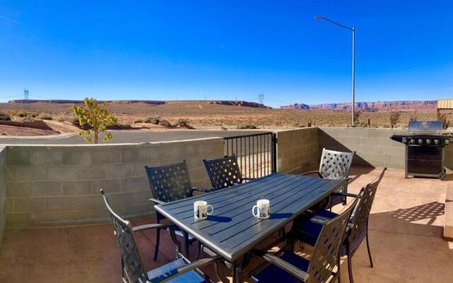 Vermillion Cliffs House