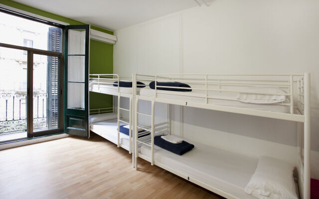 Sant Jordi Hostel Alberg