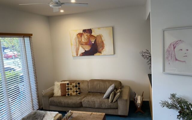 315 West St Kilda 3 Bedroom House
