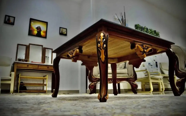 Shearing With Owner 5-bed Apartment in Sib