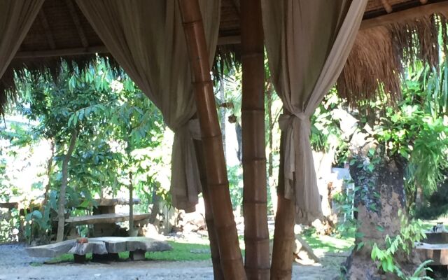Omunity Bali