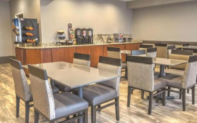 Best Western Plus Kalispell/Glacier Park West Hotel & Suites