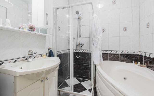 GMApartments (ДжиЭмАпартментс) на переулке Филипповский