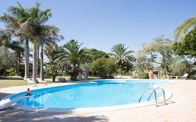 Гостевой дом Valleforno Country House di Charme