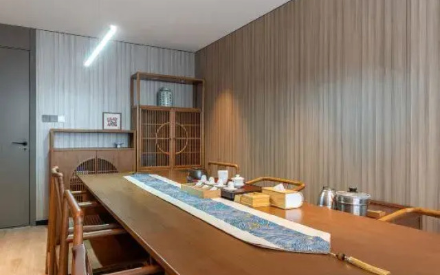 Shanghai Xujiahui 80,000 Stadium Quli Hotel