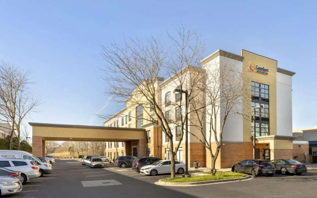 Comfort Inn & Suites Arlington Heights
