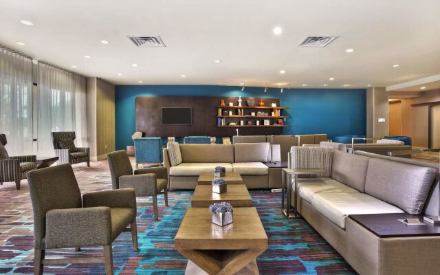 Courtyard by Marriott Gulfport Beachfront