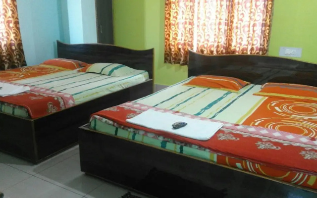 Goroomgo Gokul Anand Bhawan Puri