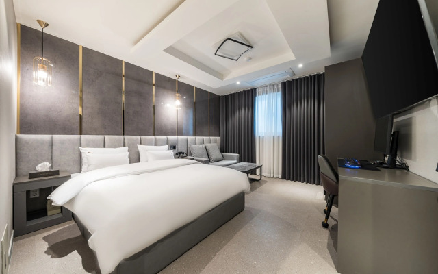 Brown Dot Hotel Chungju City Hall