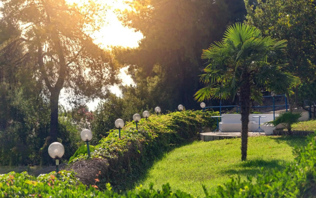 Roditsa Patritsia Apartments