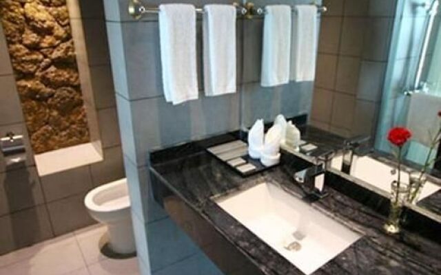 Qunming Shangping Hotel