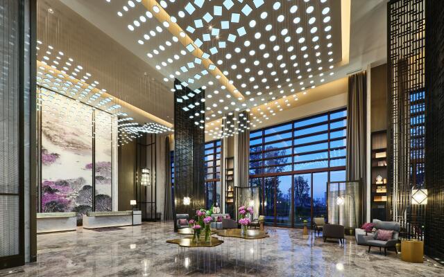 Crowne Plaza Wuxi Lake View, an IHG Hotel