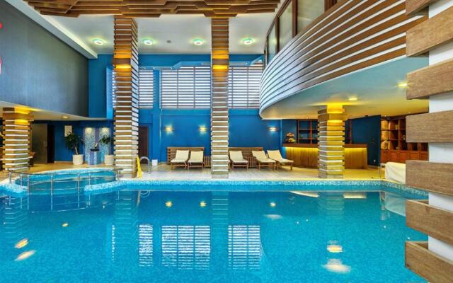 Regnum Bansko Hotel & Thermal pools in Banya