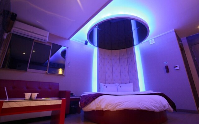 Icheon J Hotel
