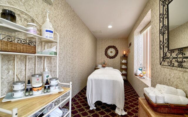 Roosevelt Inn and Suites Saratoga Springs