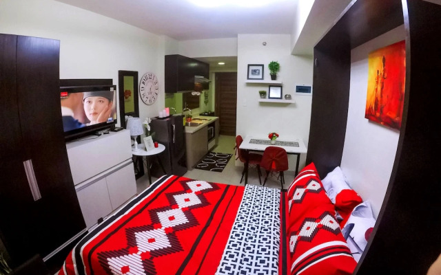 Studio Condo at Horizons 101