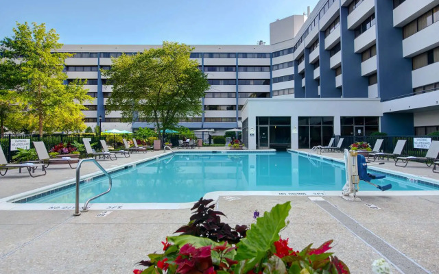 DoubleTree Suites by Hilton Raleigh - Durham