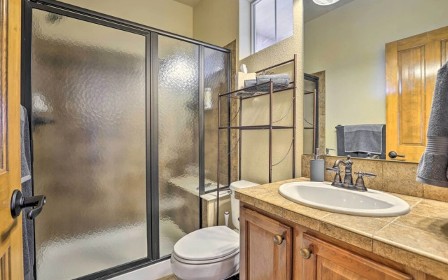 Fall & Winter Getaway: Picturesque Granby Townhome