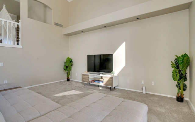 Phoenix Home w/ Private Pool, 16 Mi to Downtown!