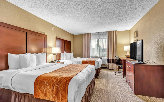 Comfort Suites Lakewood - Denver