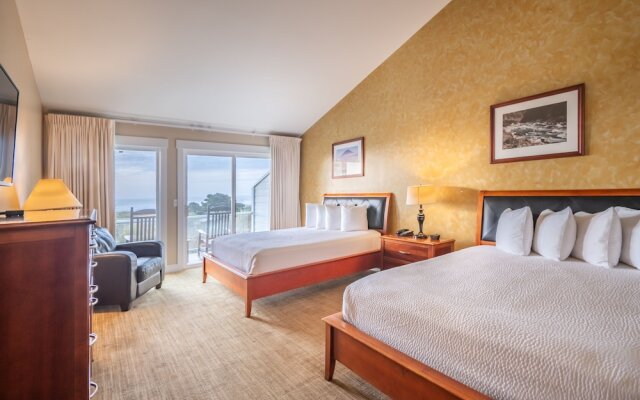 Pacific Reef Hotel & Light Show