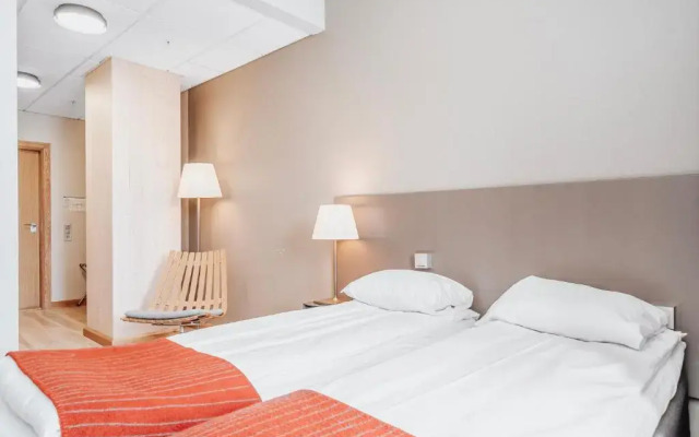 Wood Hotel by Frich's