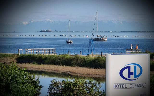 Hotel Oleander - Oleander Resort.