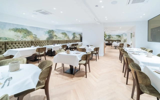Grand Hotel Normandy by CW Hotel Collection