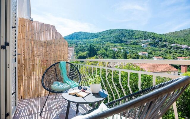 Apartment & Rooms Duja