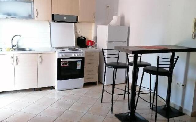 Alexis Apartments
