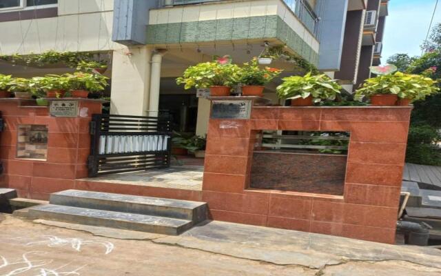 OYO 28131 Bhimas Residency