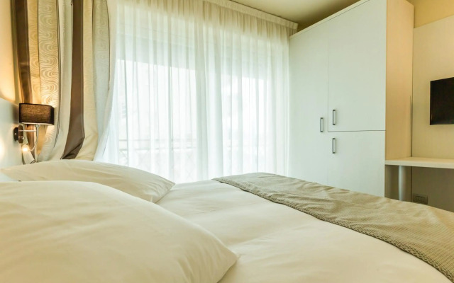 La Dolce Vita Hotel