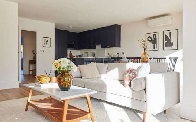 The Wembley Park Secret - Spacious 3bdr Flat With Terrace