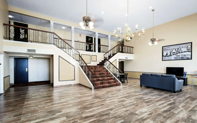 Super 8 by Wyndham Elk City