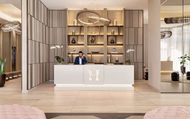 HYDE Beach House Resort Rental