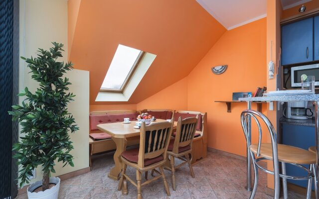 Apartment With Balcony by Renters