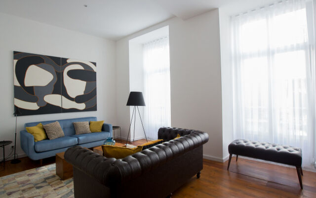 The 8 Downtown Suites