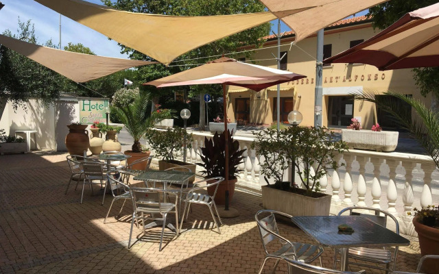 Hotel Santa Costanza