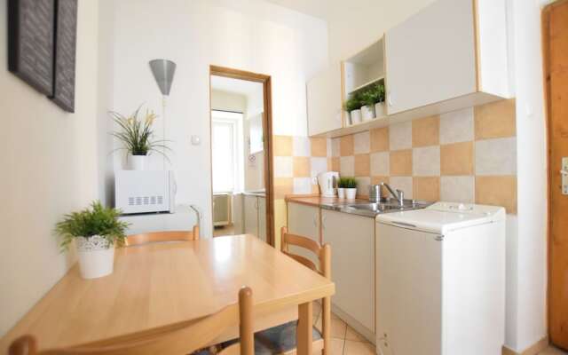 Budget Apartment by Hi5 - Október 6. Street 4.