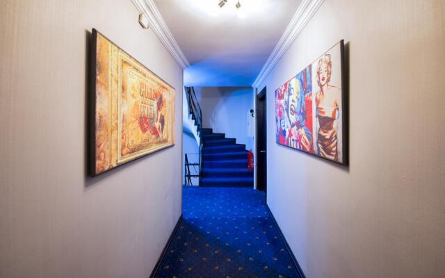 Kozan City Hotel