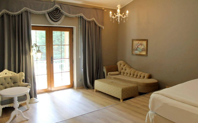 Village Park Resort & Spa