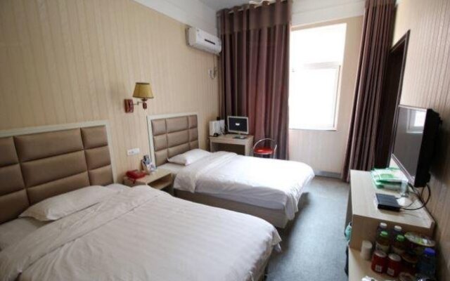 Xingrui Chain Hotel(Kaifeng Tongxu Wenwei Road)