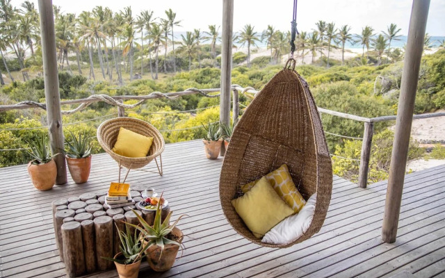 Travessia Beach Lodge