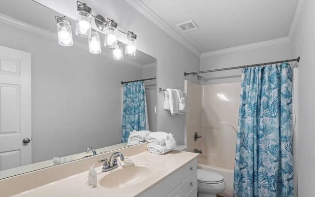 The Salty Fox With Pool