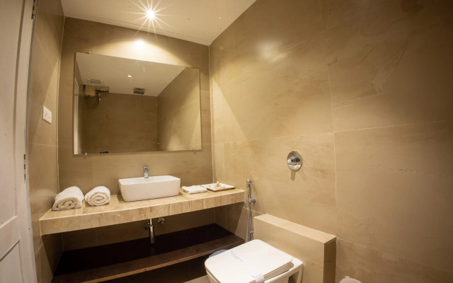 Metro Plaza Hotel